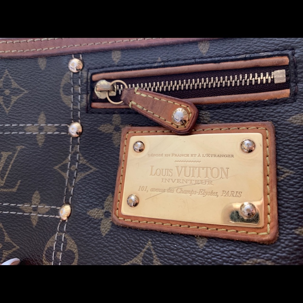 Monogram Riveting Pochette Accessories - Picture 4 of 15